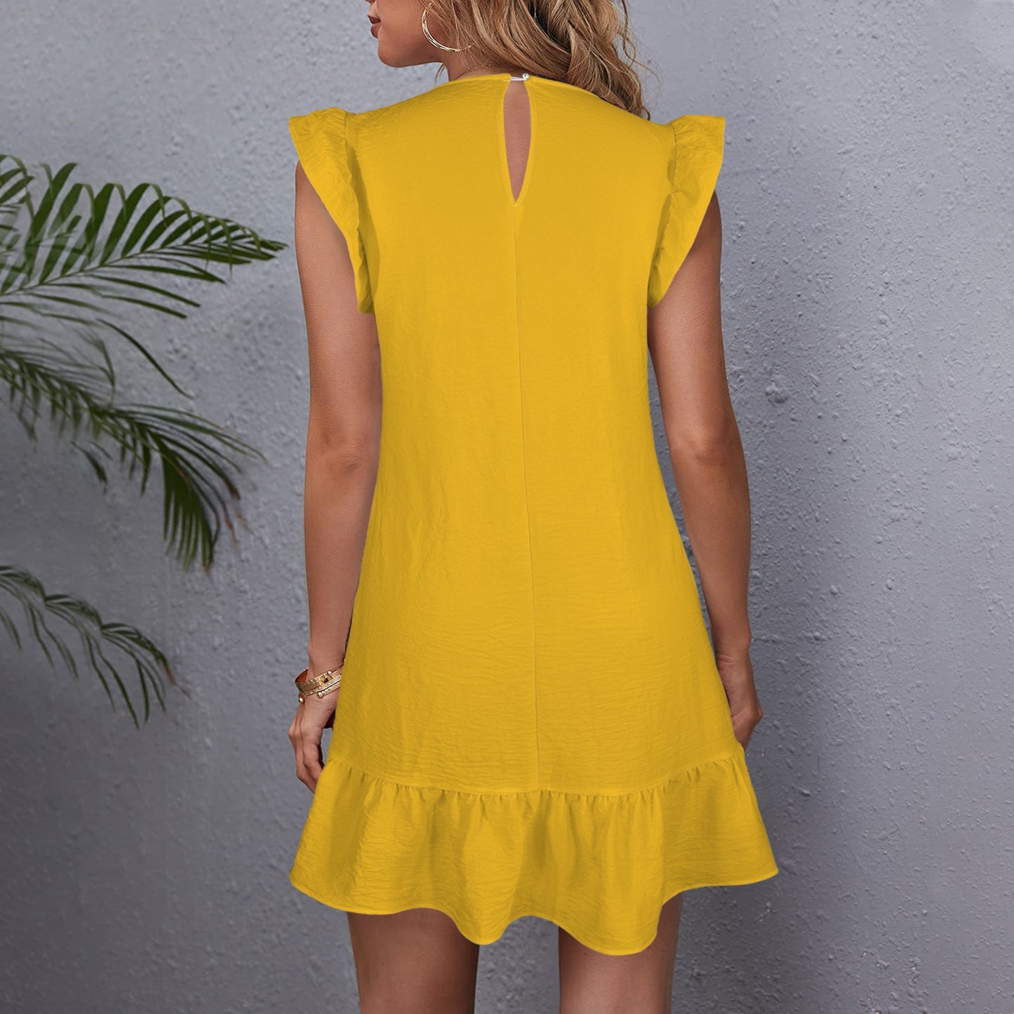 Flowy Glitter WV Dress, Gold